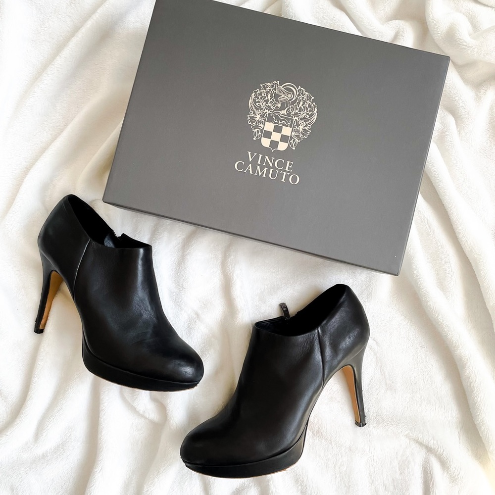Vince Camuto Black Elvin Booties